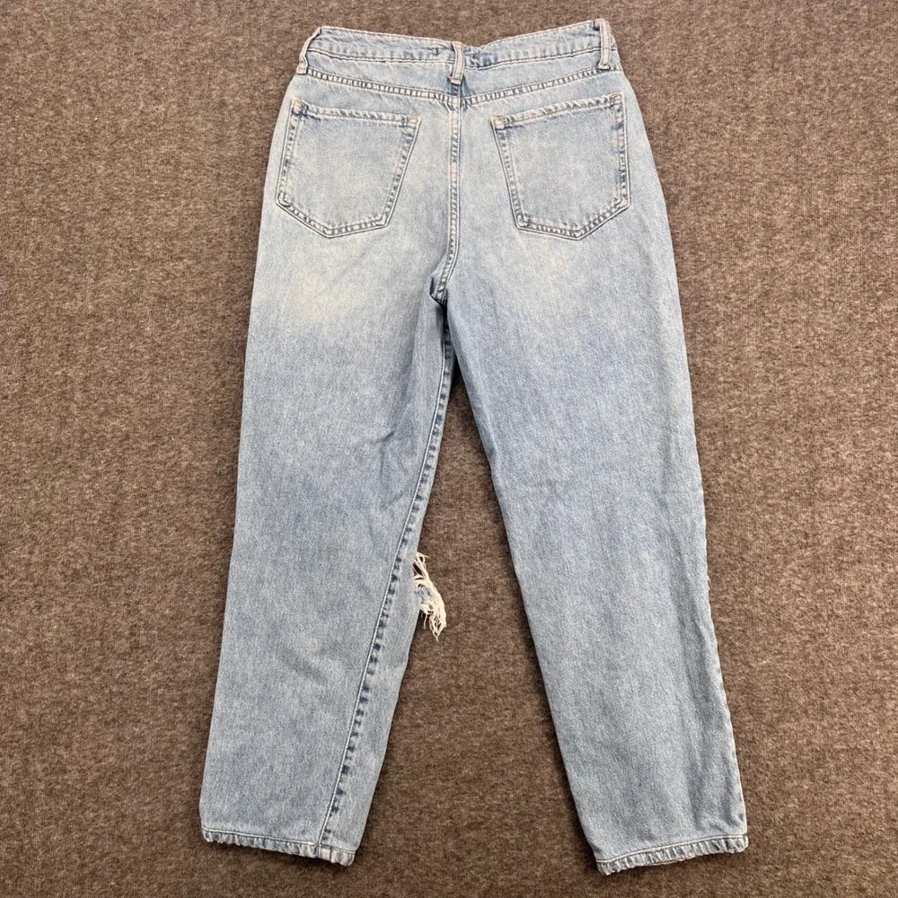 Forever 21 Premium Women Distressed High‎ Rise Mom Jeans Light Wash Size 26